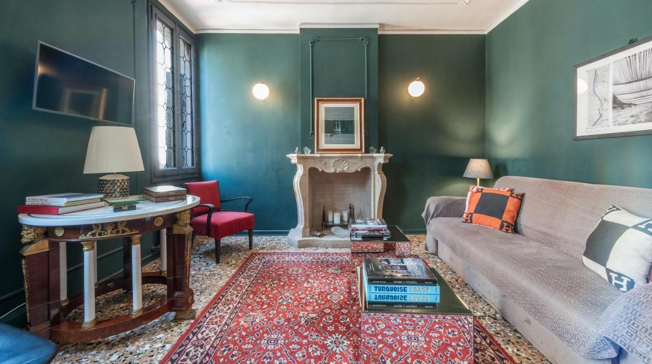 Stylish Renovated Apartment In The Heart Of The City Venetië Buitenkant foto