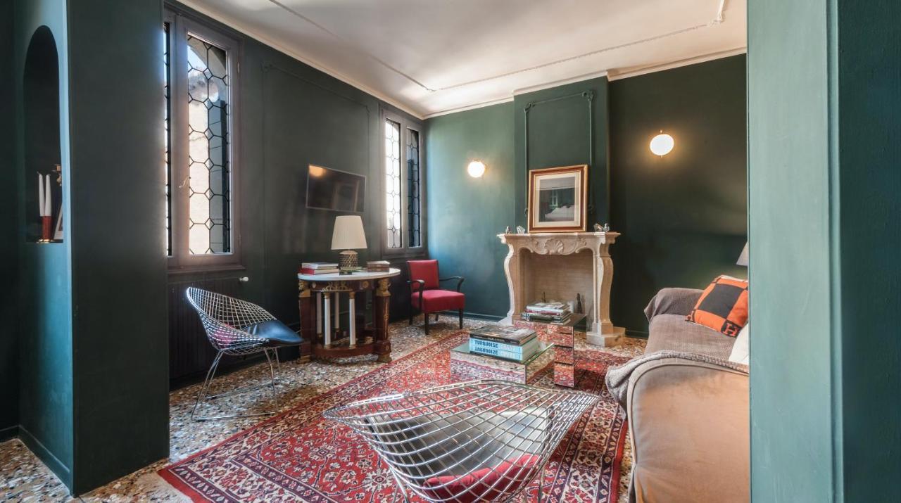 Stylish Renovated Apartment In The Heart Of The City Venetië Buitenkant foto