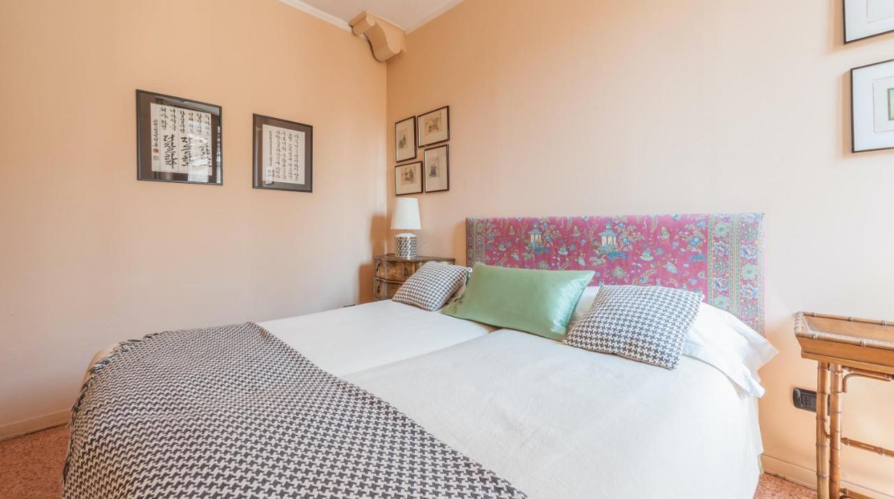 Stylish Renovated Apartment In The Heart Of The City Venetië Buitenkant foto